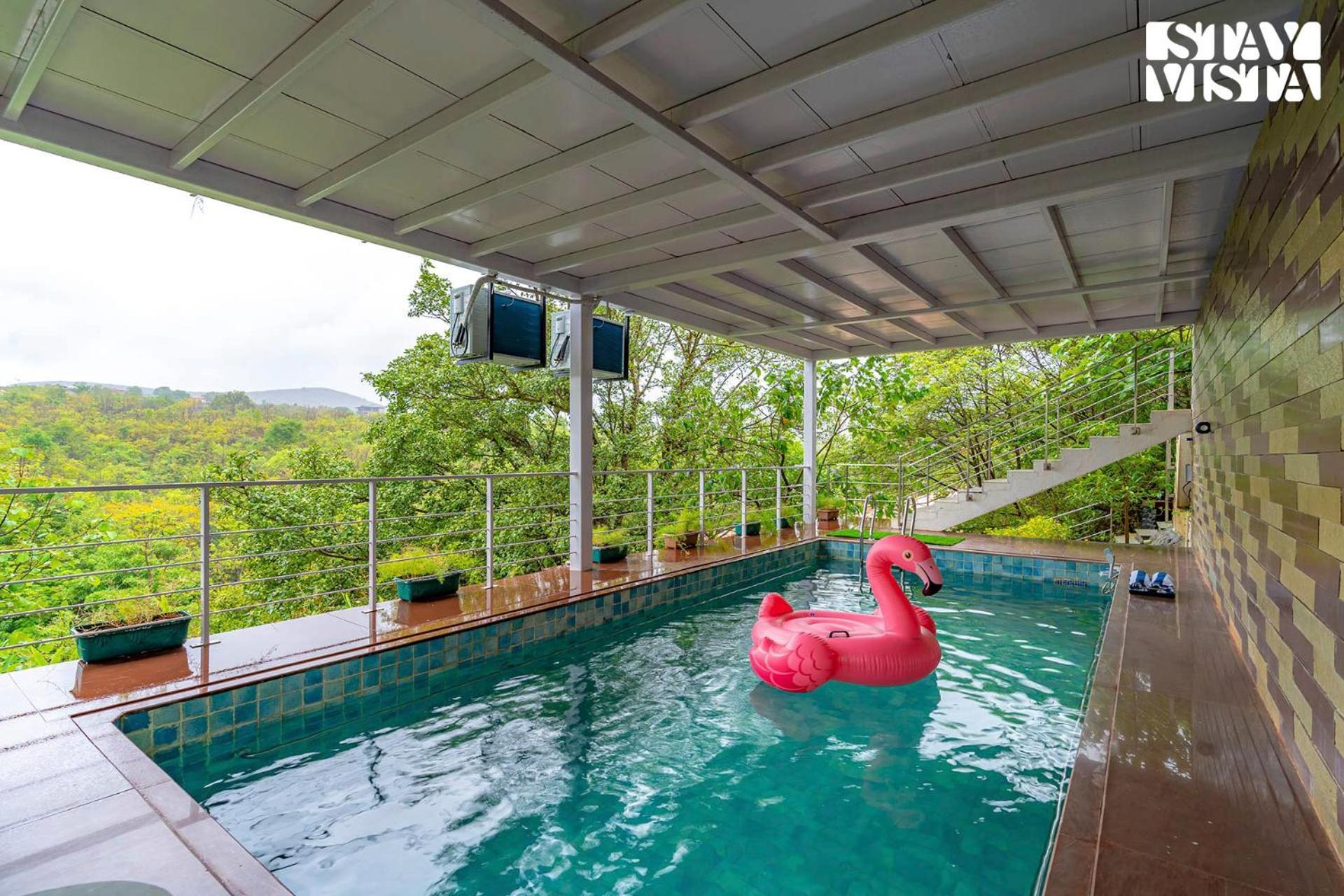 The Glasscape By Stayvista - Hillside Getaway With Pool And Indoor Games Нашик Екстер'єр фото